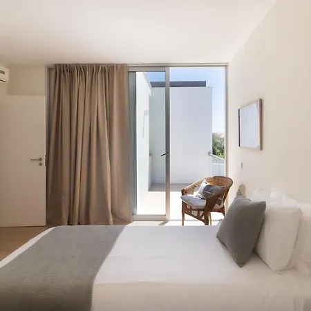 Blue H - - 10 Min Walk To The Vila