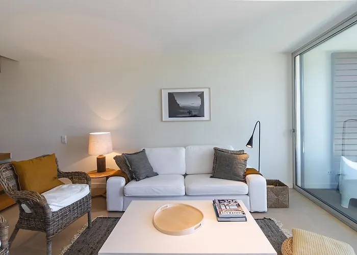 Blue H - - 10 Min Walk To The Villa