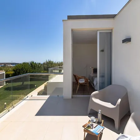 Villa Blue H - - 10 Min Walk To The *